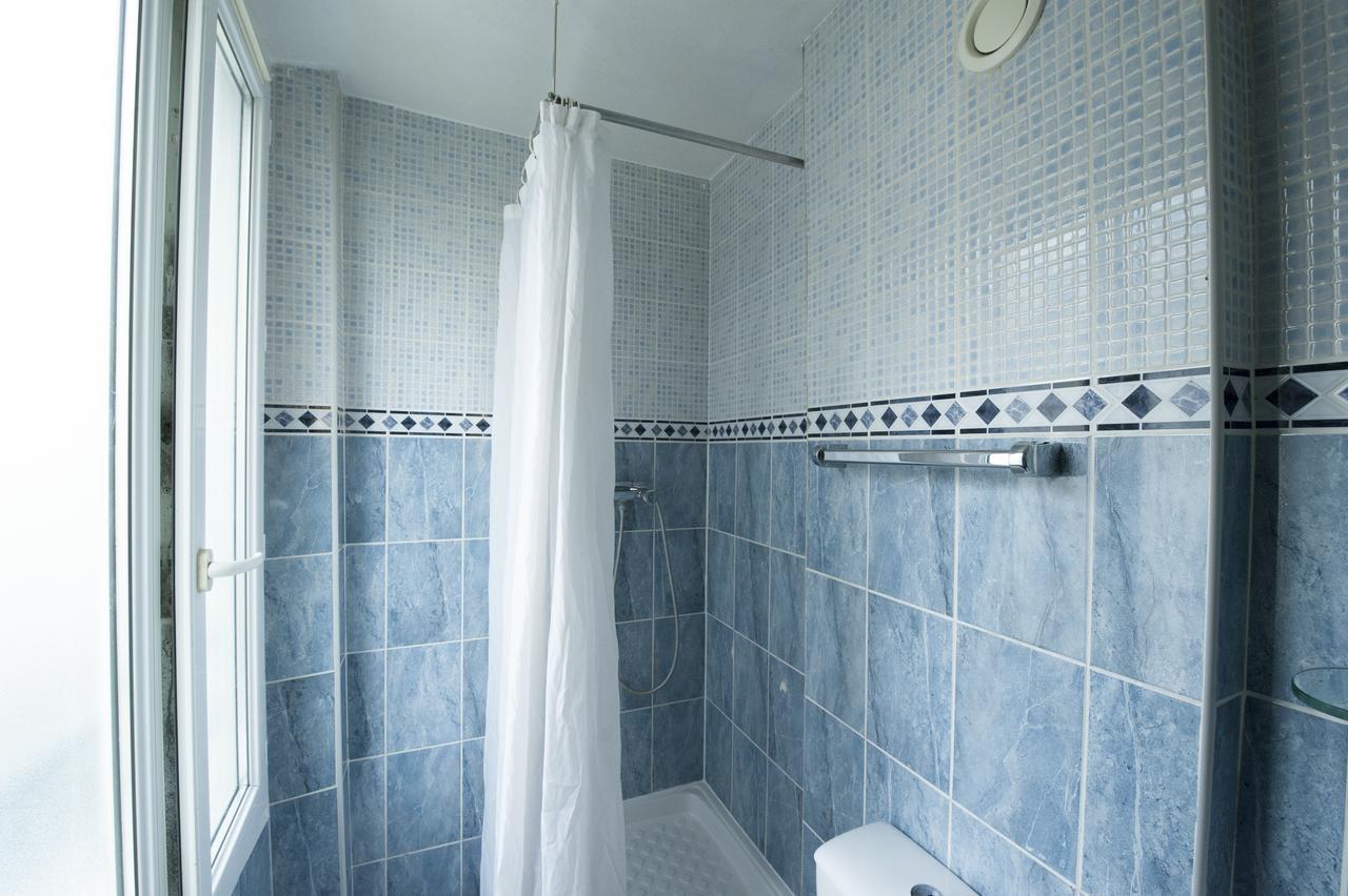 Hotel Du Globe 18 Párizs Kültér fotó