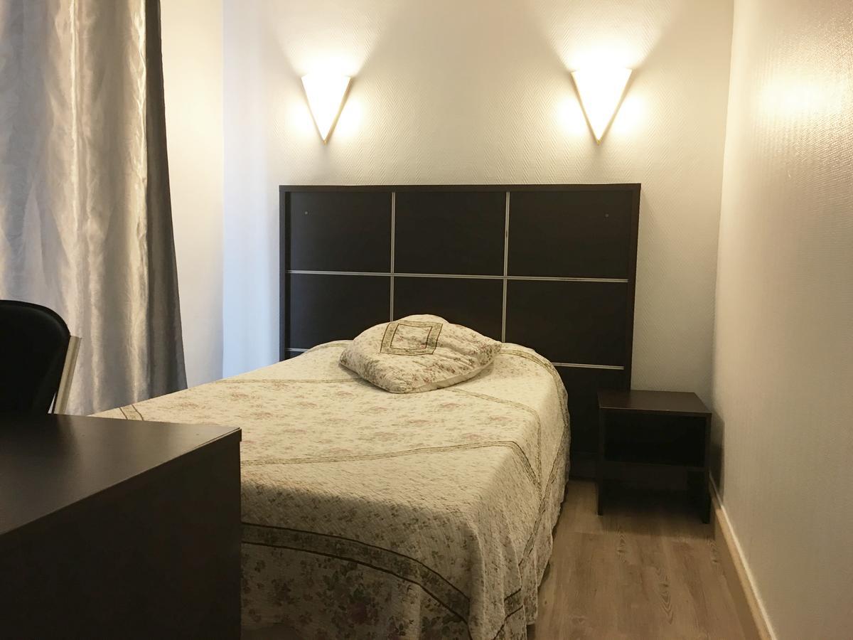 Hotel Du Globe 18 Párizs Kültér fotó